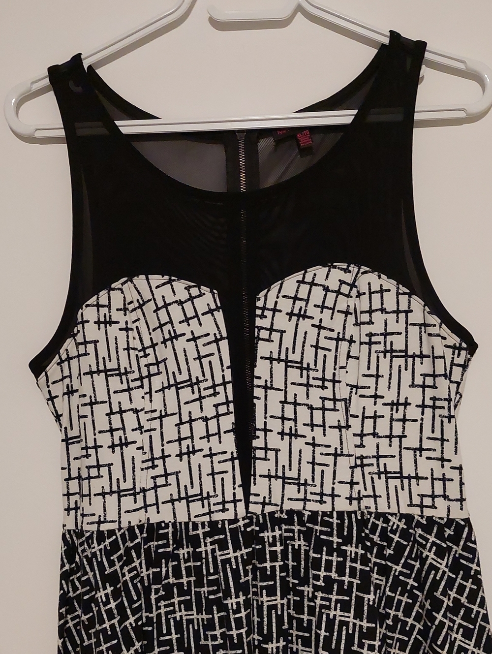🔥 Material Girl Black & White Crosses Pattern Mesh Upper Mini Dress NWOT Sz XL